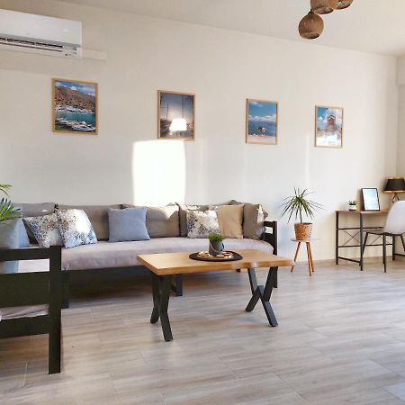 Holiday House Heraklion Deluxe מראה חיצוני תמונה